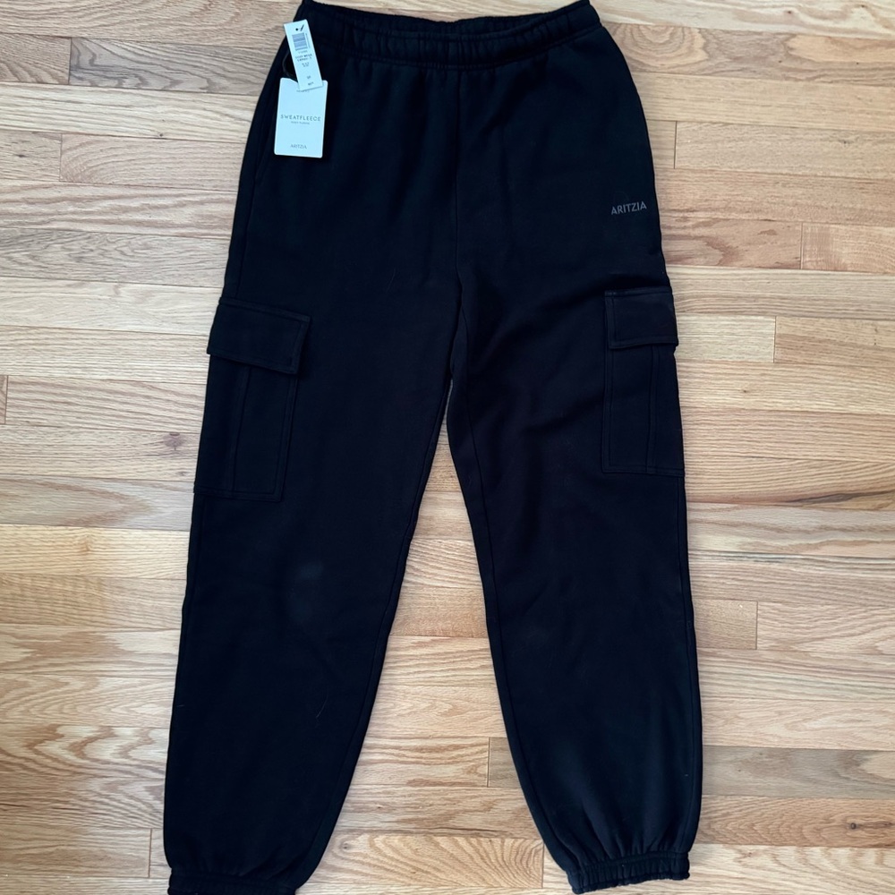 Aritzia Cozy Sweatfleece Mega Cargo Jogger - Small Tall - Picture 4 of 13